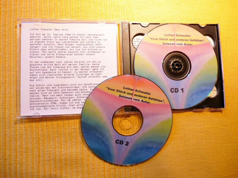 Foto: Hier ist die geöffnete Hülle mit den zwei CDs zu sehen.